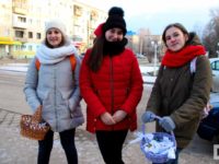 Православный молодежный клуб «ПИЛИГРИМ» поздравил жителей города Михайловка с Рождеством Христовым и Святками.